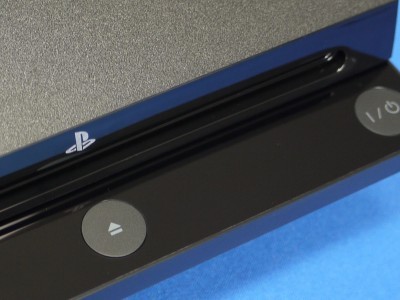 chech3000b buttons - Playstation 3: Bilder der neuen CHECH-3000B Konsole